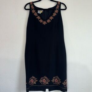 Gorgeous vintage women’s 14 black floral embroidered knee length back zip dress